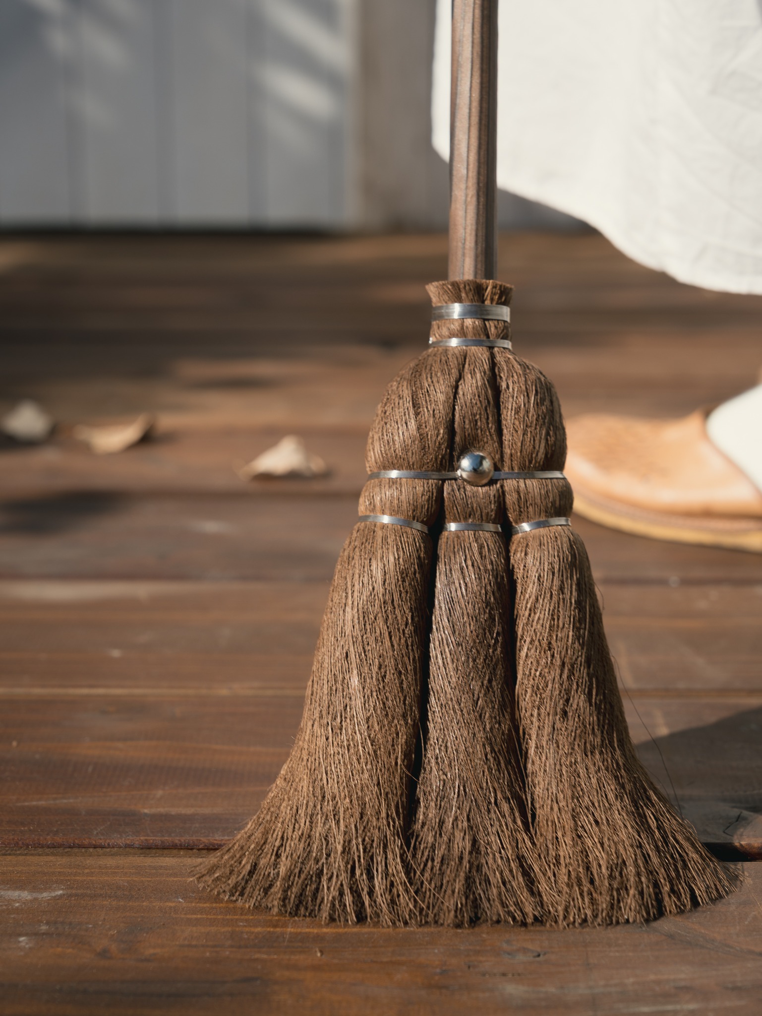 TAKADA TAWASHI handcrafted natural SHURO brushes and brooms