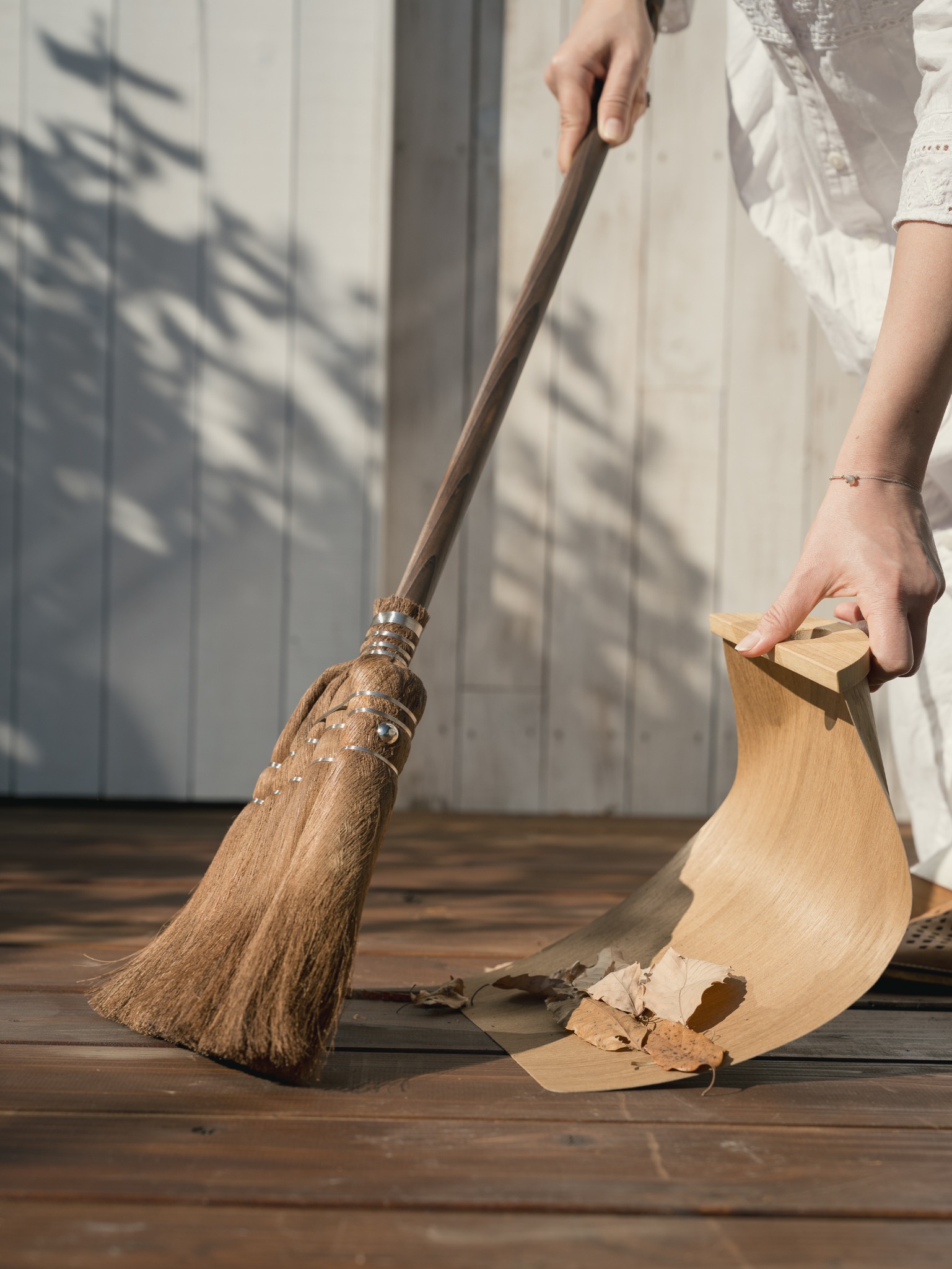 TAKADA TAWASHI handcrafted natural SHURO brushes and brooms